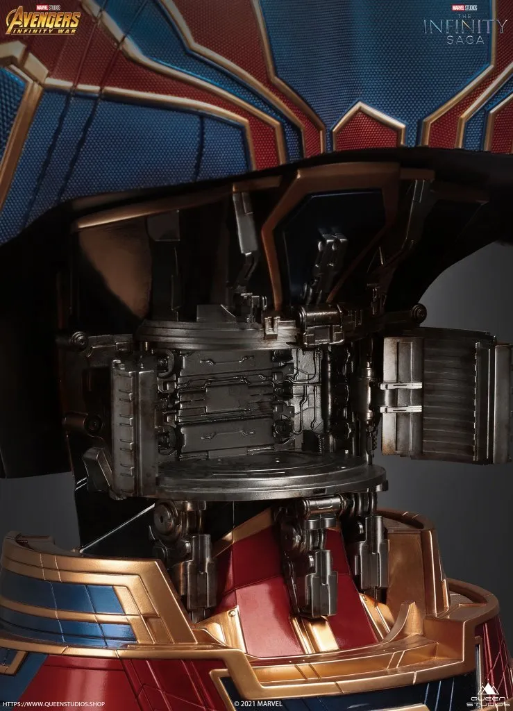 Queen-Studios-Iron-Spider-011.jpeg