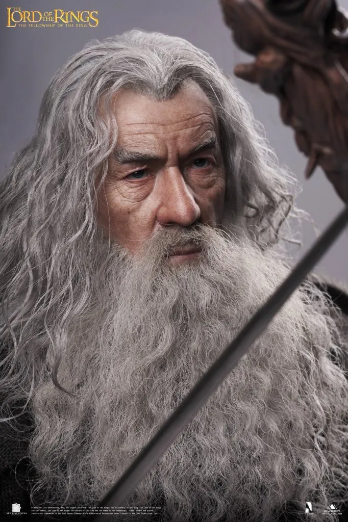 купить фигурку Queen Studios Lord of the Rings Gandalf 1:6 Figure 9.jpeg