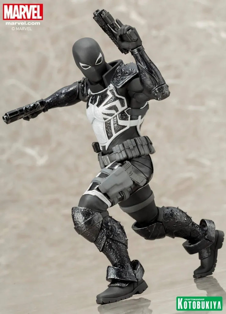 Koto-Agent-Venom-Statue-005.jpg