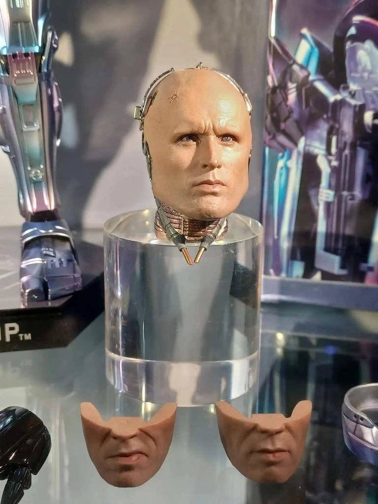 купить Фигурка Робокоп 2 — Hot Toys MMS827D74 Robocop 2 1:6 10.jpg купить Фигурка Робокоп 2 — Hot Toys MMS827D74 Robocop 2 1:6 10.jpg