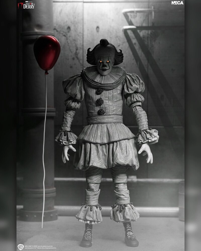 купить фигурка NECA: Welcome to Derry Ultimate Black & White Pennywise 7” Scale Figure 6.jpg