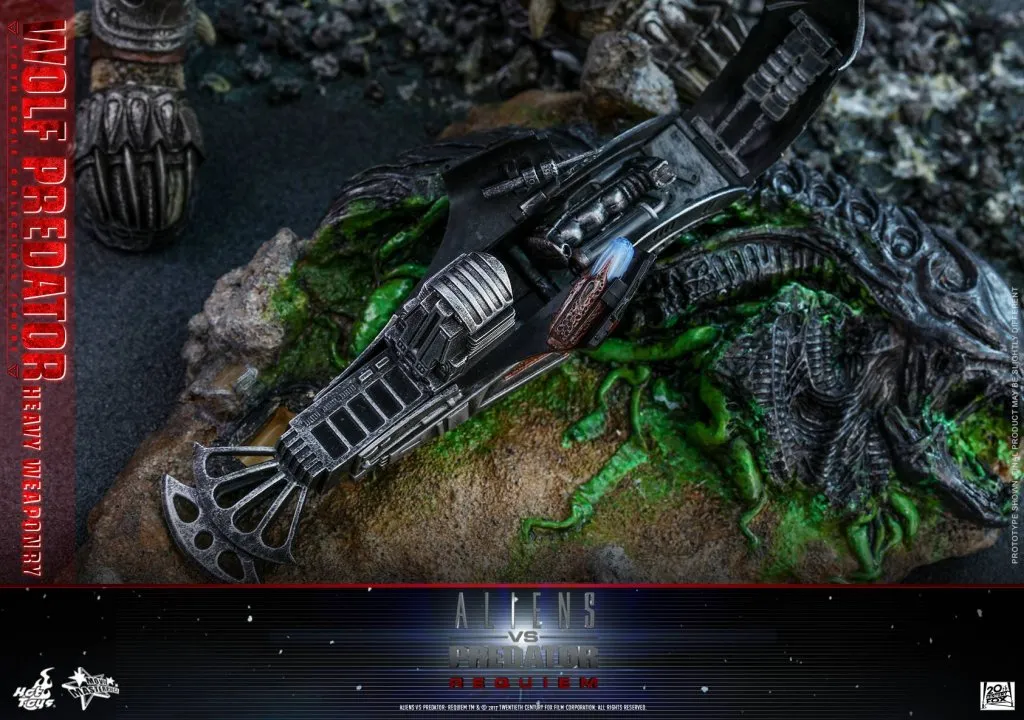 Hot-Toys-Wolf-Predator-021.jpg