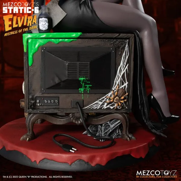 купить Фигурка Эльвира — Mezco Elvira Static 6 7.jpg купить Фигурка Эльвира — Mezco Elvira Static 6 7.jpg