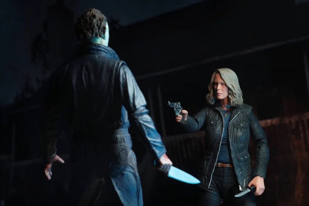 NECA-Halloween-Laurie-Strode-006.jpg NECA-Halloween-Laurie-Strode-006.jpg