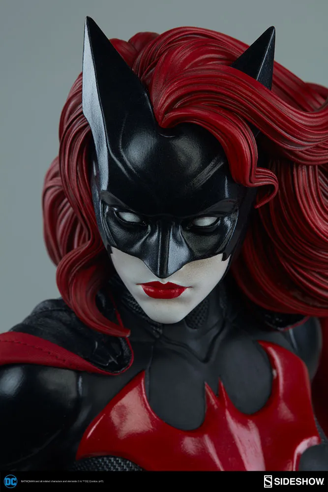 Sideshow-Batwoman-Premium-Format-Figure-014.jpg Sideshow-Batwoman-Premium-Format-Figure-014.jpg
