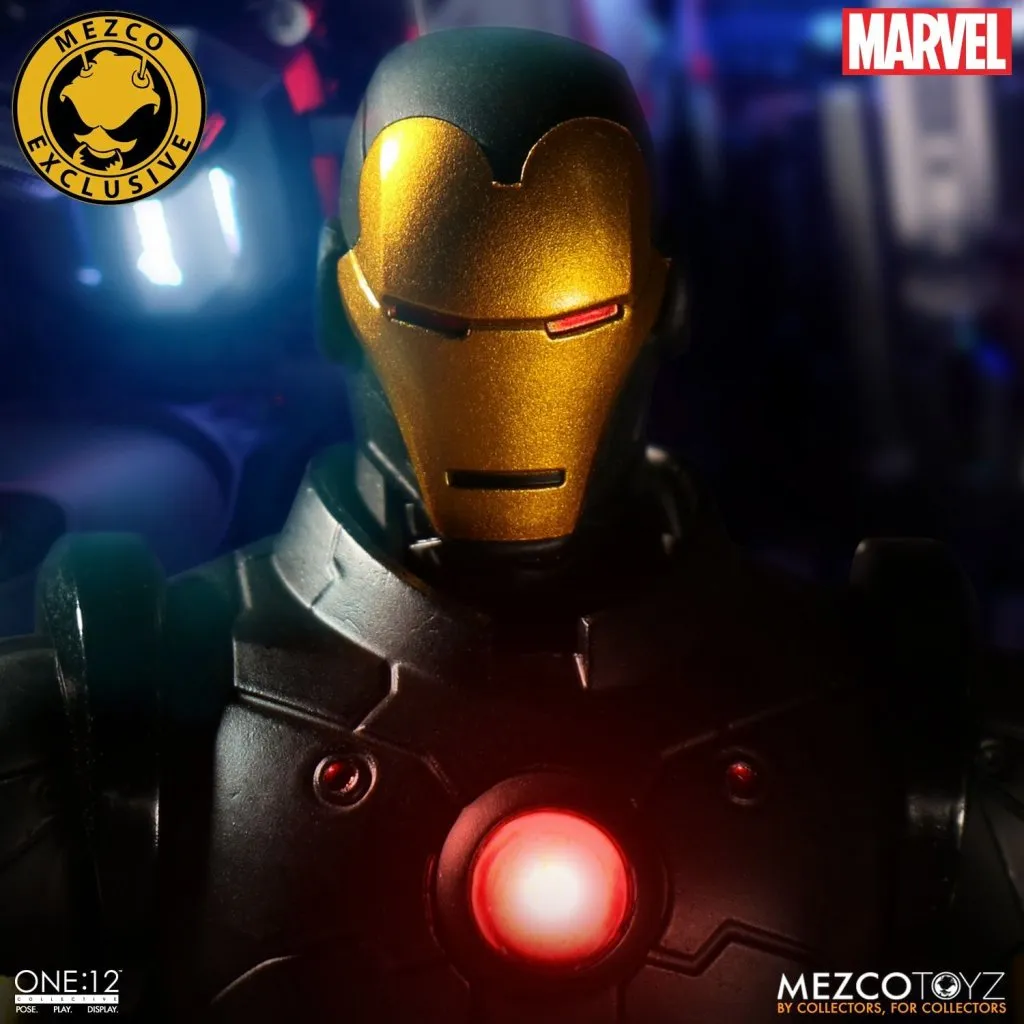 Mezco-Fall-EX-Iron-Man-008.jpg Mezco-Fall-EX-Iron-Man-008.jpg