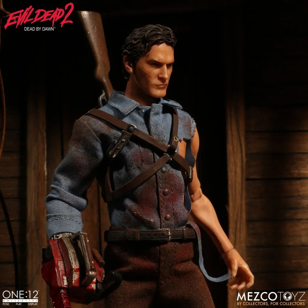 Mezco-Evil-Dead-2-Ash-One12-0001.jpg