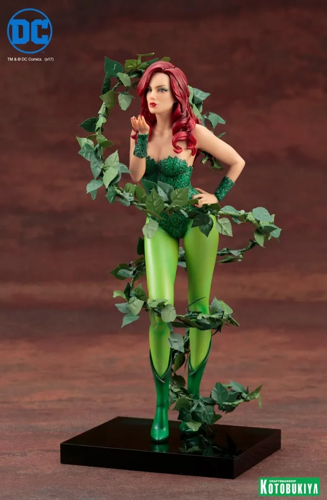 Poison-Ivy-Mad-Lovers-Statue-002.jpg