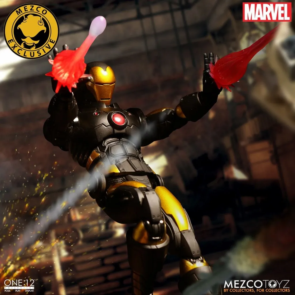 Mezco-Fall-EX-Iron-Man-004.jpg Mezco-Fall-EX-Iron-Man-004.jpg