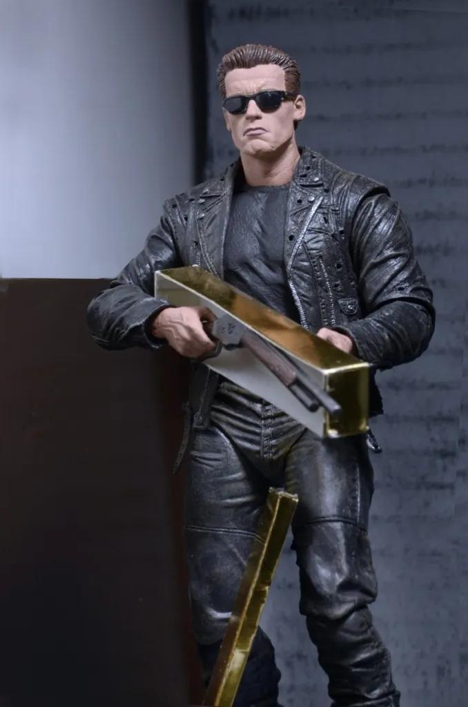 Terminator-2-3D-T-800-Figure-009.jpg
