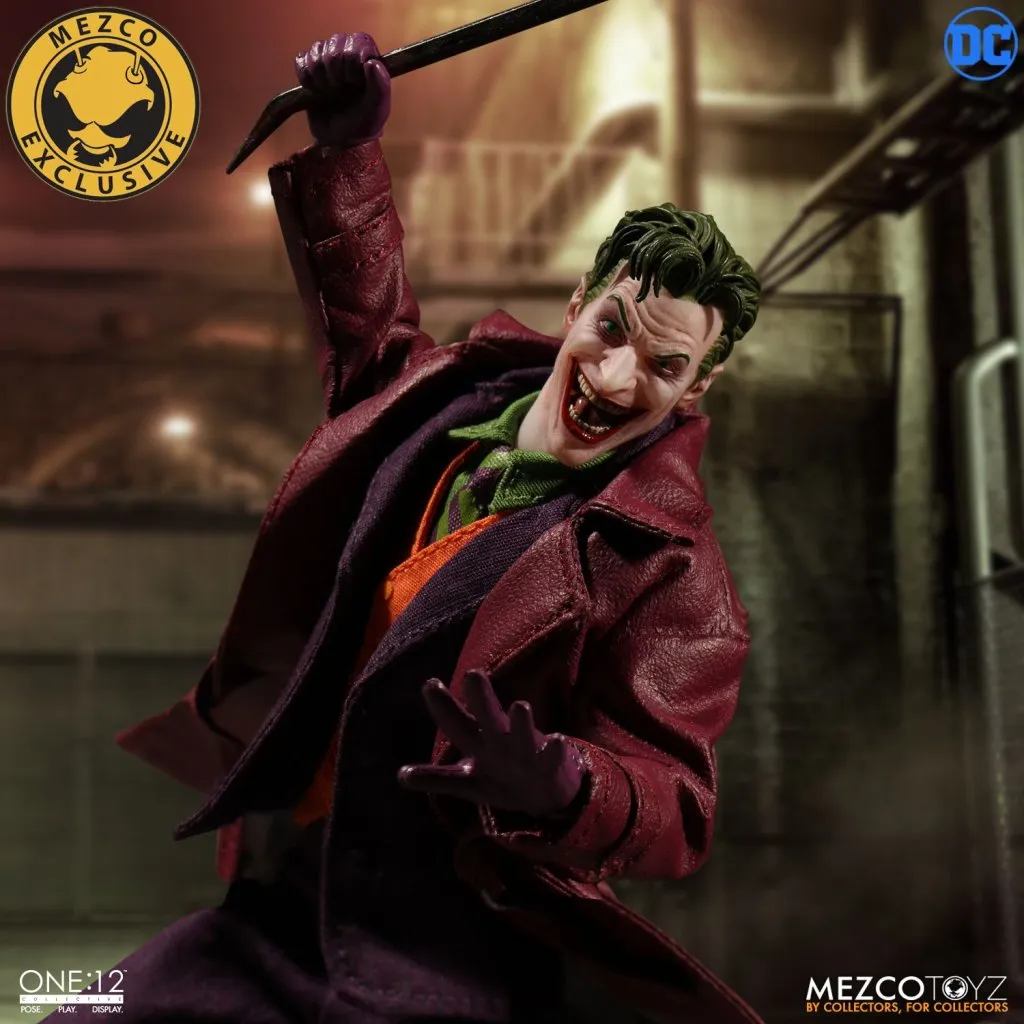 Mezco-Exclusive-DLX-Joker-010.jpg