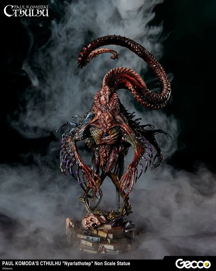 Gecco-Nyarlathotep-Statue-001.jpg