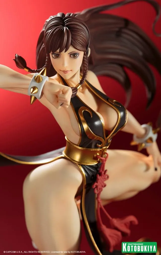 Koto-Chun-Li-Battle-Costume-Statue-008.jpg