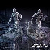 Terminator T-1000 Vs T-800 Bookends — Nemesis Now Resin Statue