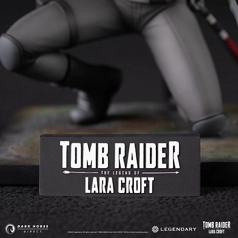 Фигурка Tomb Rider The Legend of Lara Croft — Dark Horse PVC Statue