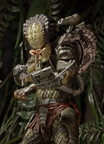 Скоро в продаже переиздание фигурки Хищника от Neca