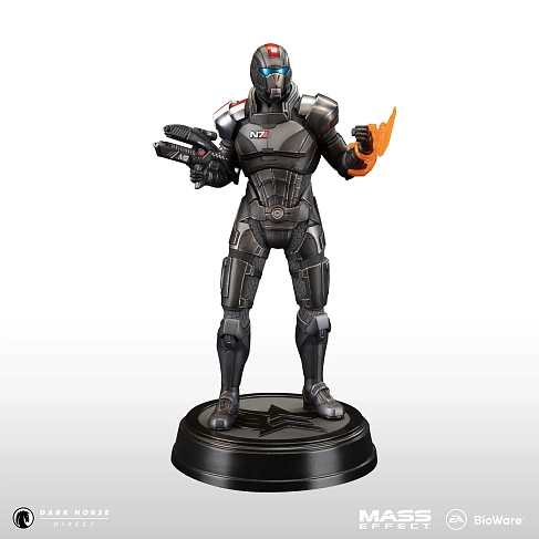 Фигурка Mass Effect Commander John Shepard — Dark Horse Statue