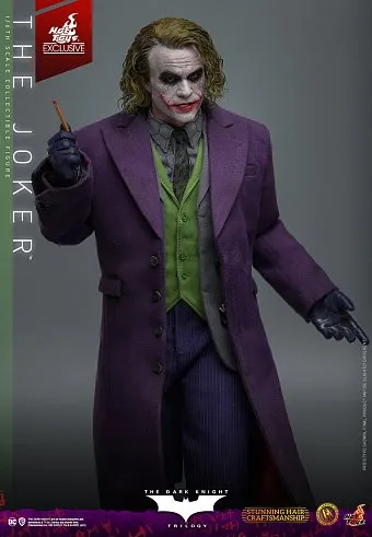 Юбилейная фигурка Джокера от Hot Toys наведет шороху