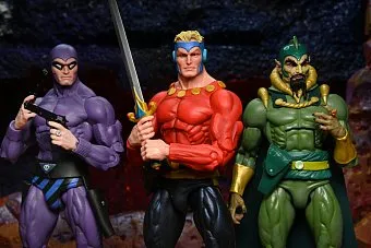Neca сделают фигурки самых первых супергероев