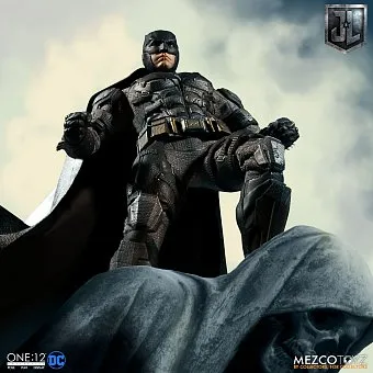 Суровые фигурки Бэтмена от Mezco