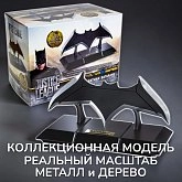 Бэтаранг Бэтмена — Noble Collection DC Batman Justice League Batarang Prop Replica With Display