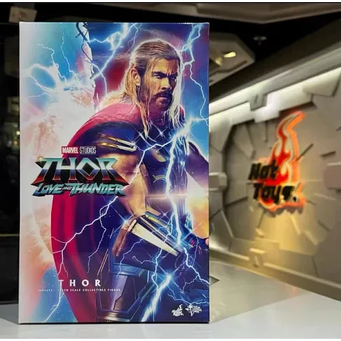 Фигурка Тор — Hot Toys Love and Thunder MMS655 1/6 Thor
