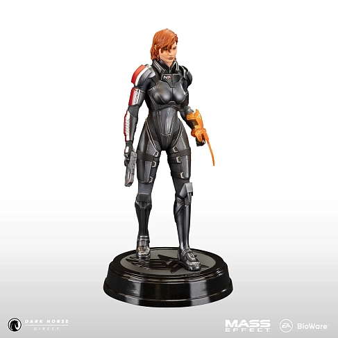 Фигурка Mass Effect Commander Jane Shepard — Dark Horse Statue