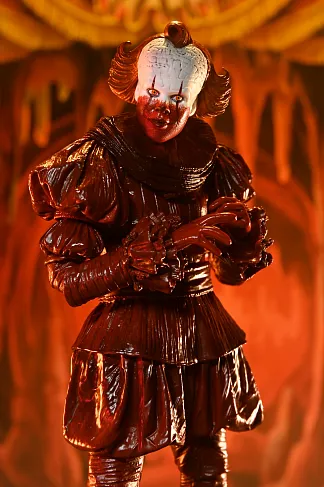 Фигурка Пеннивайз — Neca IT Welcome to Derry Ultimate Pennywise Bloody Figure