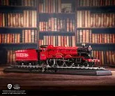 Модель Хогвартский Экспресс — Noble Collection Hogwarts Express Die-cast w Base