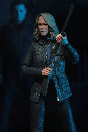 Майерсу в пару - ультимативная фигурка Лори Строуд от Neca