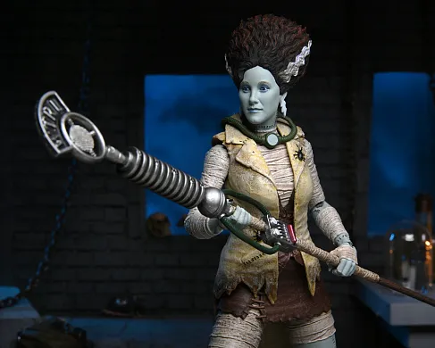 Фигурка Ultimate April as Bride of Frankenstein — Neca Universal Monsters x Teenage Mutant Ninja Turtles