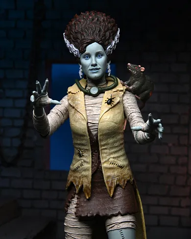 Фигурка Ultimate April as Bride of Frankenstein — Neca Universal Monsters x Teenage Mutant Ninja Turtles