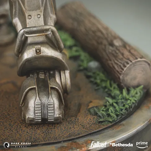 Фигурка Fallout TV Maximus — Dark Horse Statue