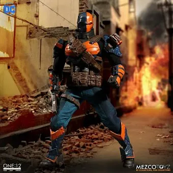 Mezco выпустит фигурки Дэфстроука летом