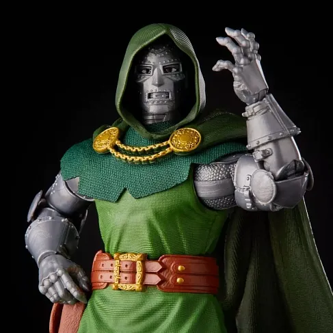 Фигурка Fantastic Four Dr Doom — Hasbro Marvel Legends Vintage