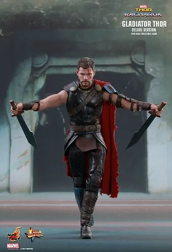 Свежий образ Тора - свежая фигурка от Hot Toys