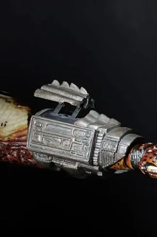 Фигурка Хищника — Neca Predator 2 1/4 City Hunter