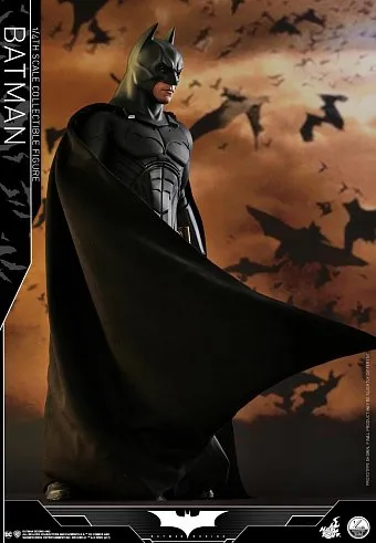Сразу две новых фигурки Бэтмена грядут Hot Toys
