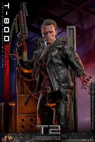 Фигурка Terminator 2 DX46 — Hot Toys Battle Damaged T-800V2 1/6