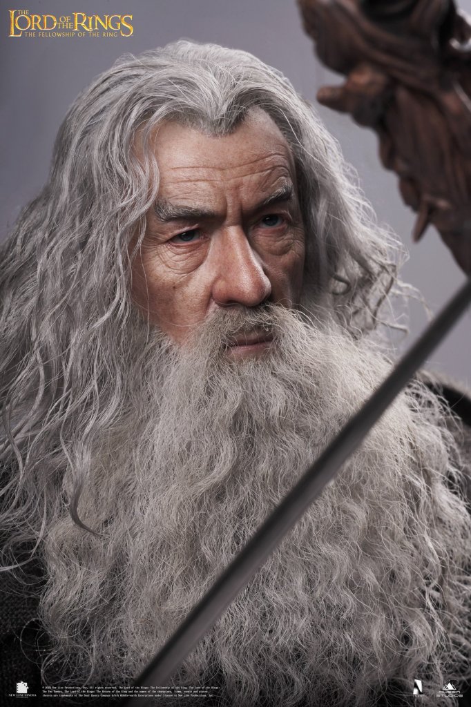 купить фигурку Queen Studios Lord of the Rings Gandalf 1:6 Figure 9.jpeg