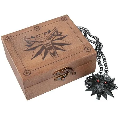 Медальон Witcher III Wild Hunt Medallion w Chain LED Deluxe